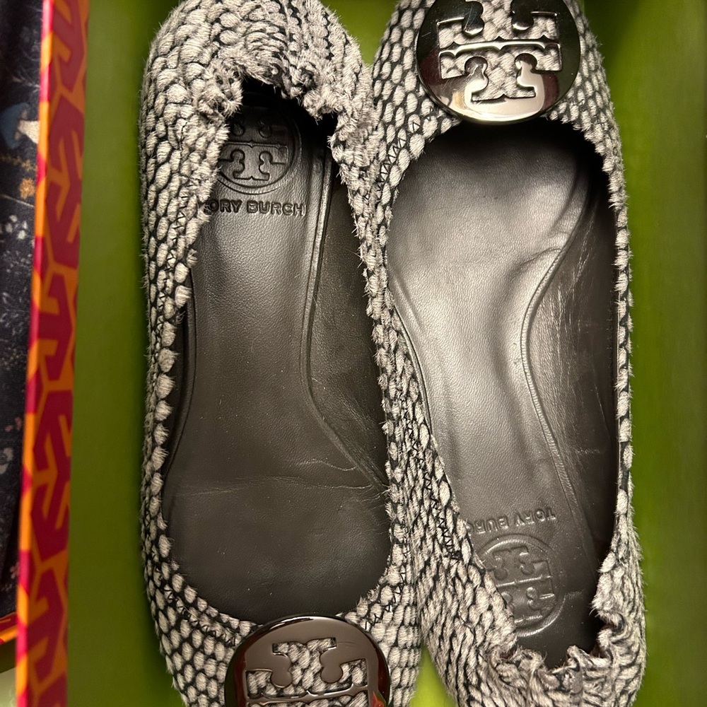 Tory Burch Black and Gray Textured Flats